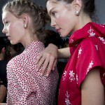 Fryzury pełne lata -  Fashion Week w Mediolanie 13