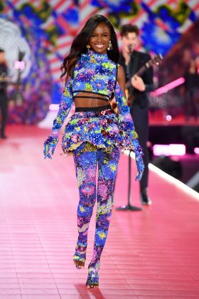 2018 Victoria&#8217;s Secret Fashion Show in New York &#8211; Runway