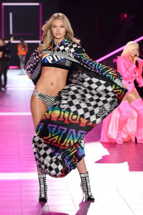2018 Victoria&#8217;s Secret Fashion Show in New York &#8211; Runway