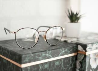 Jak prawidłowo czyścić i dbać o okulary